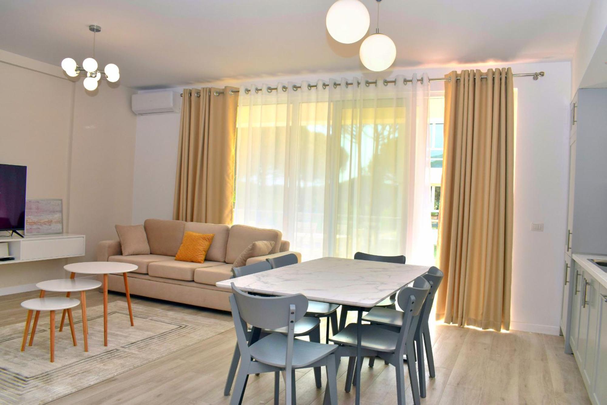 White Moon Appartement *