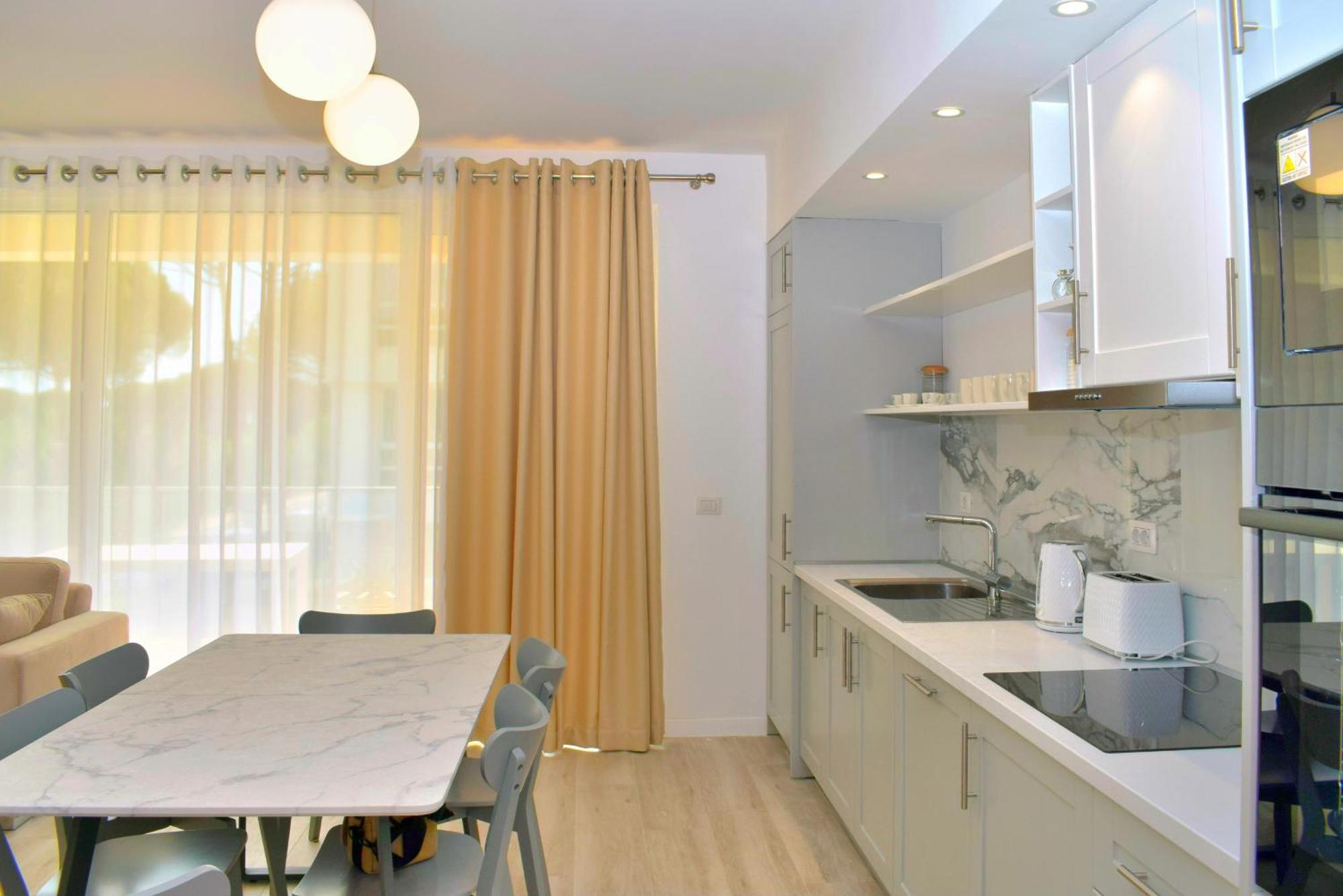 Appartement White Moon Plazhi San Pietro